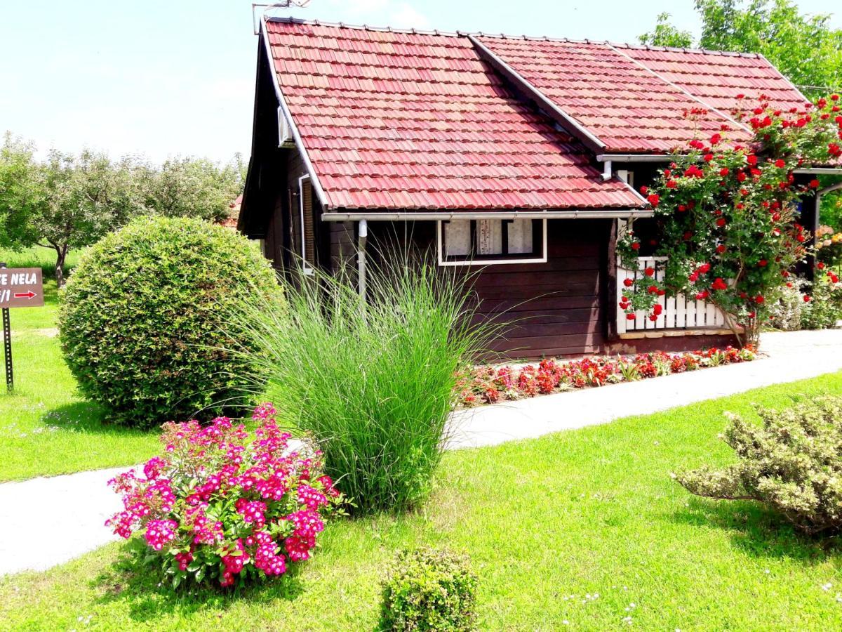 Wooden House Nela Near Plitvice Lakes Smoljanac Exteriér fotografie